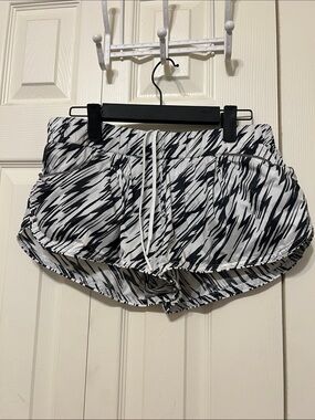 Stella Mc Cartney  Printed Women's Athletic Shorts with Drawstring Waist